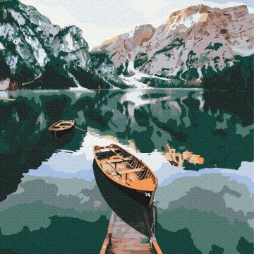 Ein Boot auf einem Spiegelsee